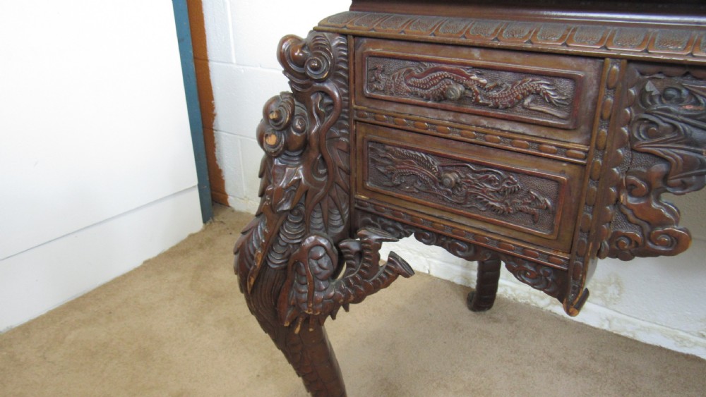 Fantastic carved dressing table   View XXI