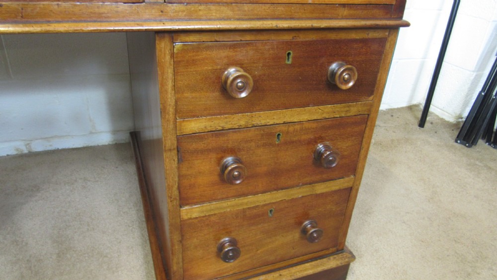 Victorian mahogany pedestal desk  View XIII