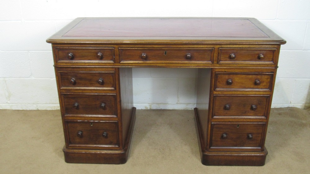 Victorian pedestal desk 