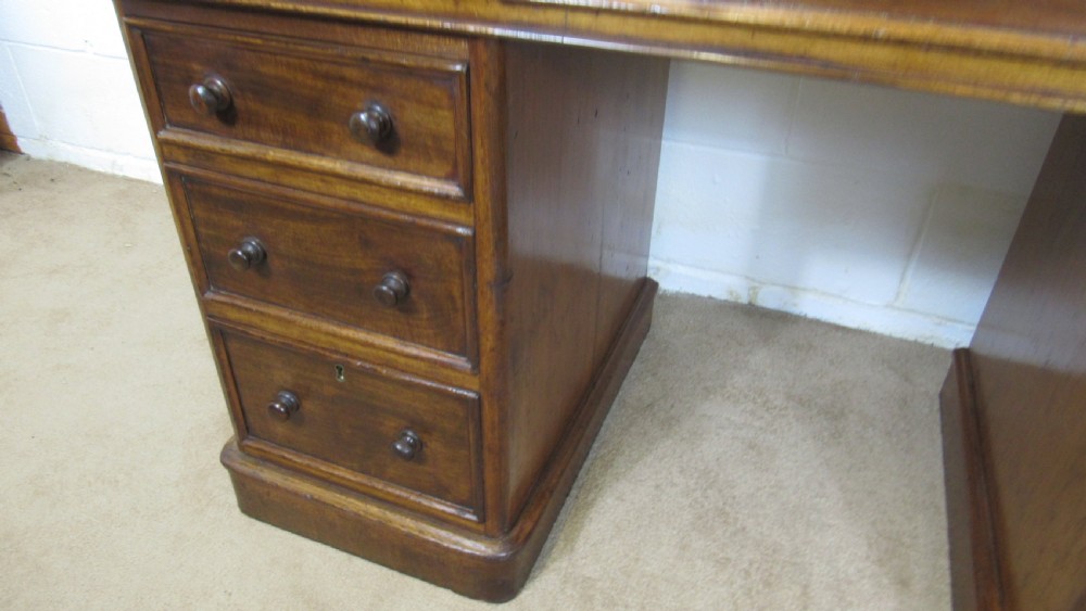 Victorian pedestal desk  View XIV