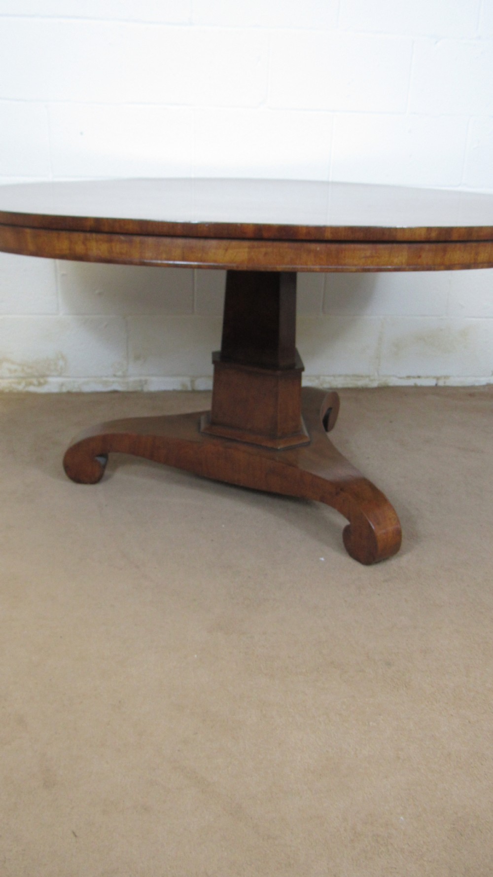 SUPERB MAHOGANY CENTRE TABLE  View X