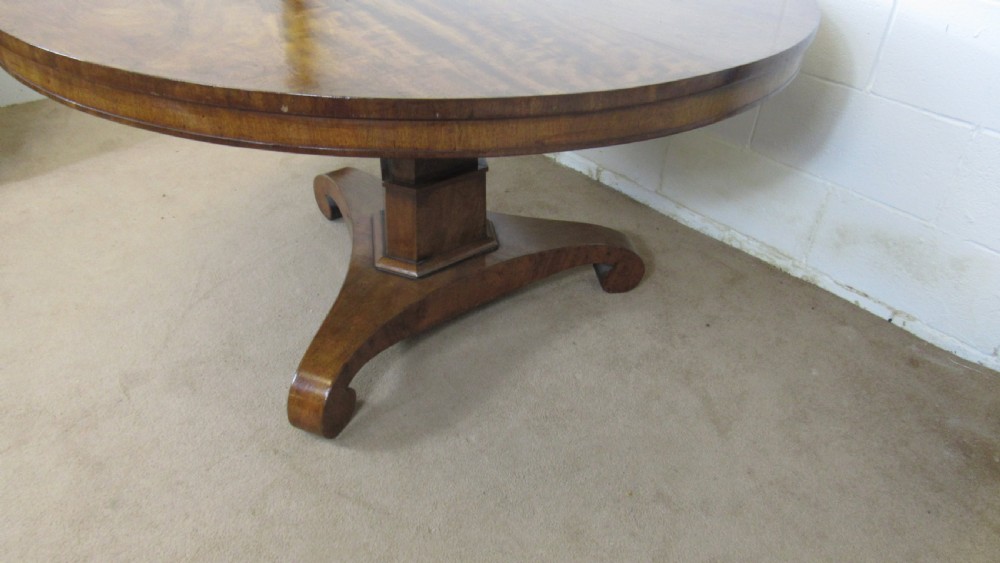 SUPERB MAHOGANY CENTRE TABLE  View XII
