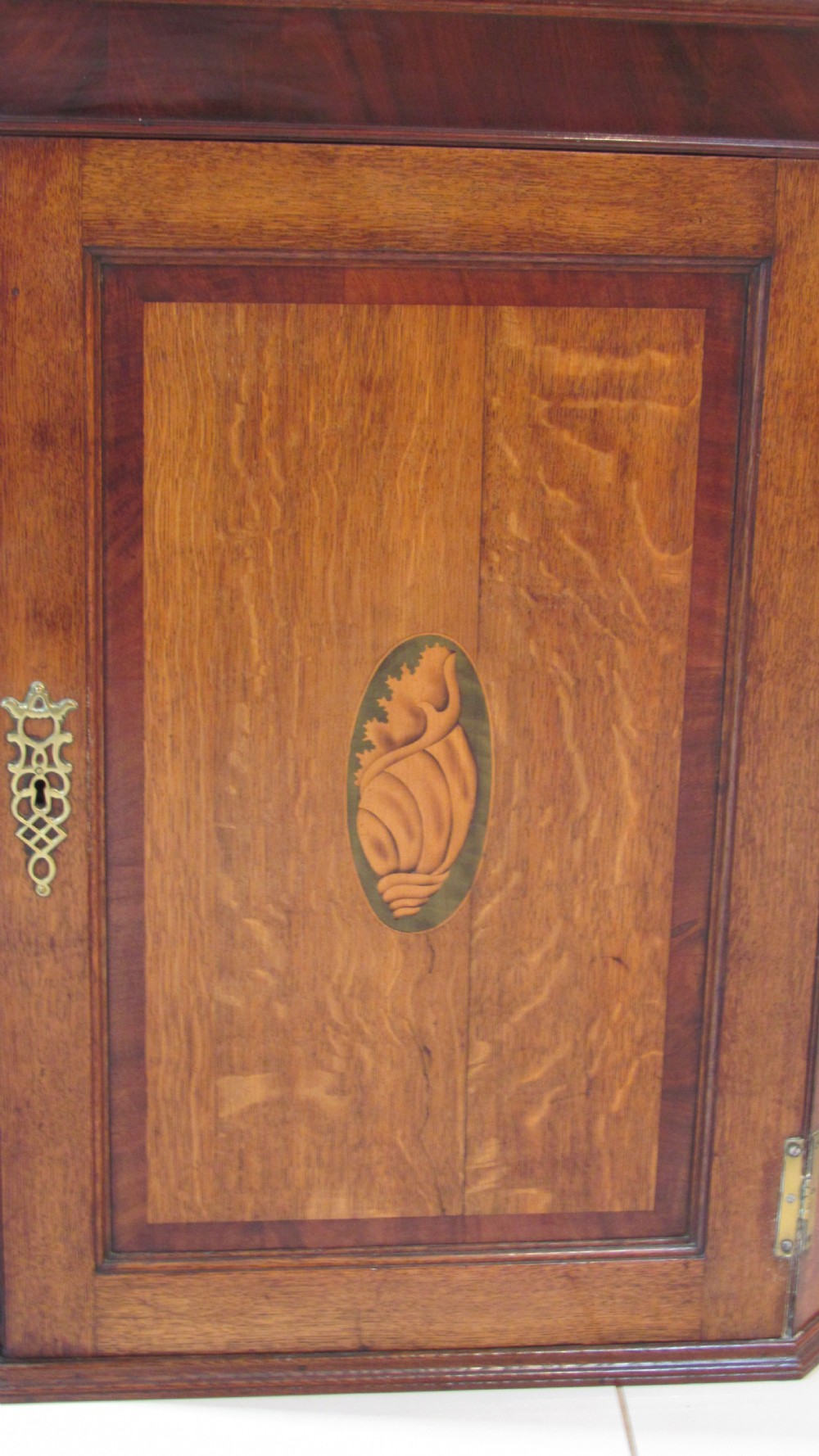 Georgian oak and mahogany corner cupboard View IV