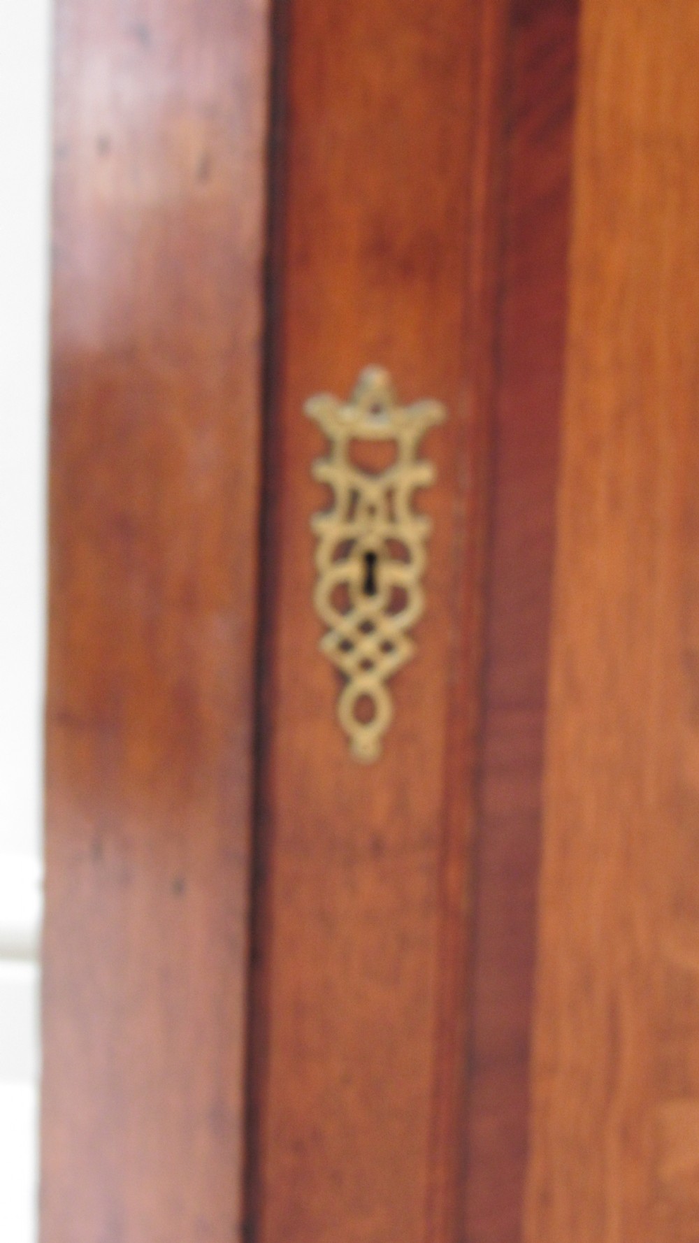 Georgian oak and mahogany corner cupboard View V
