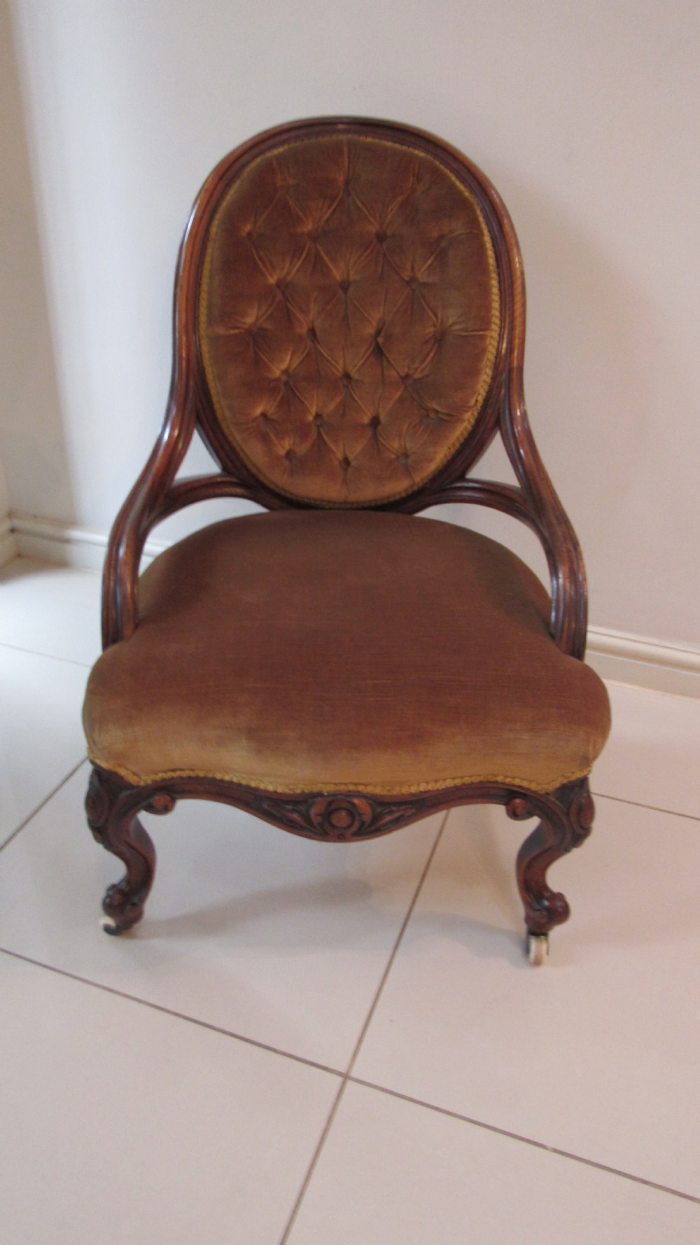 Walnut victorian lounge chair View III