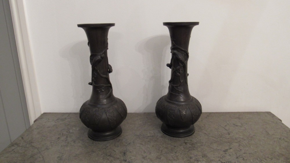 Pair Japanese bronze vases  View IV