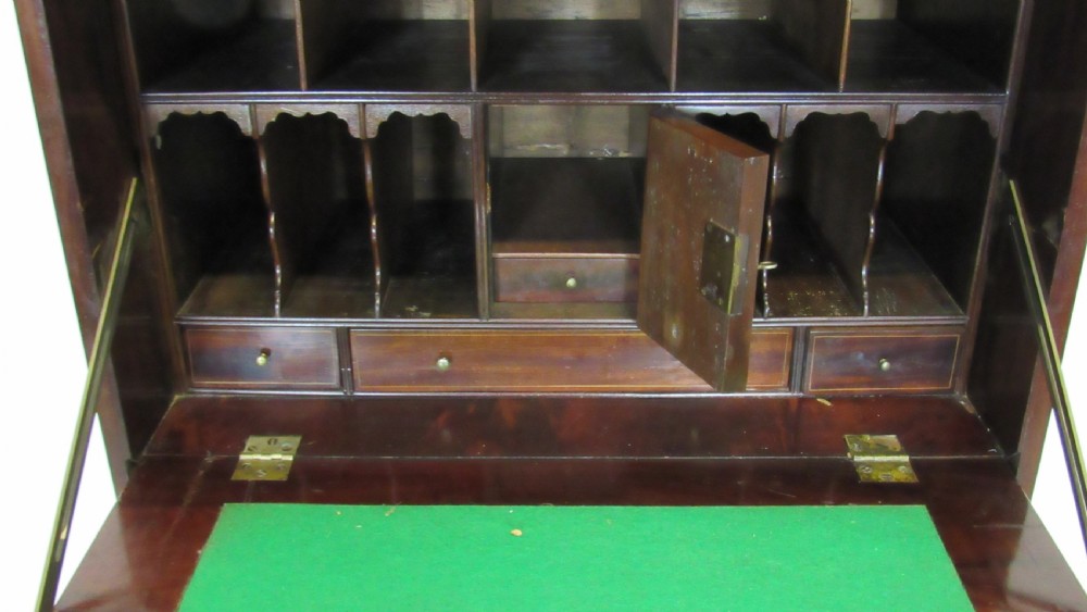 Rare irish secretaire georgian chest  View XII