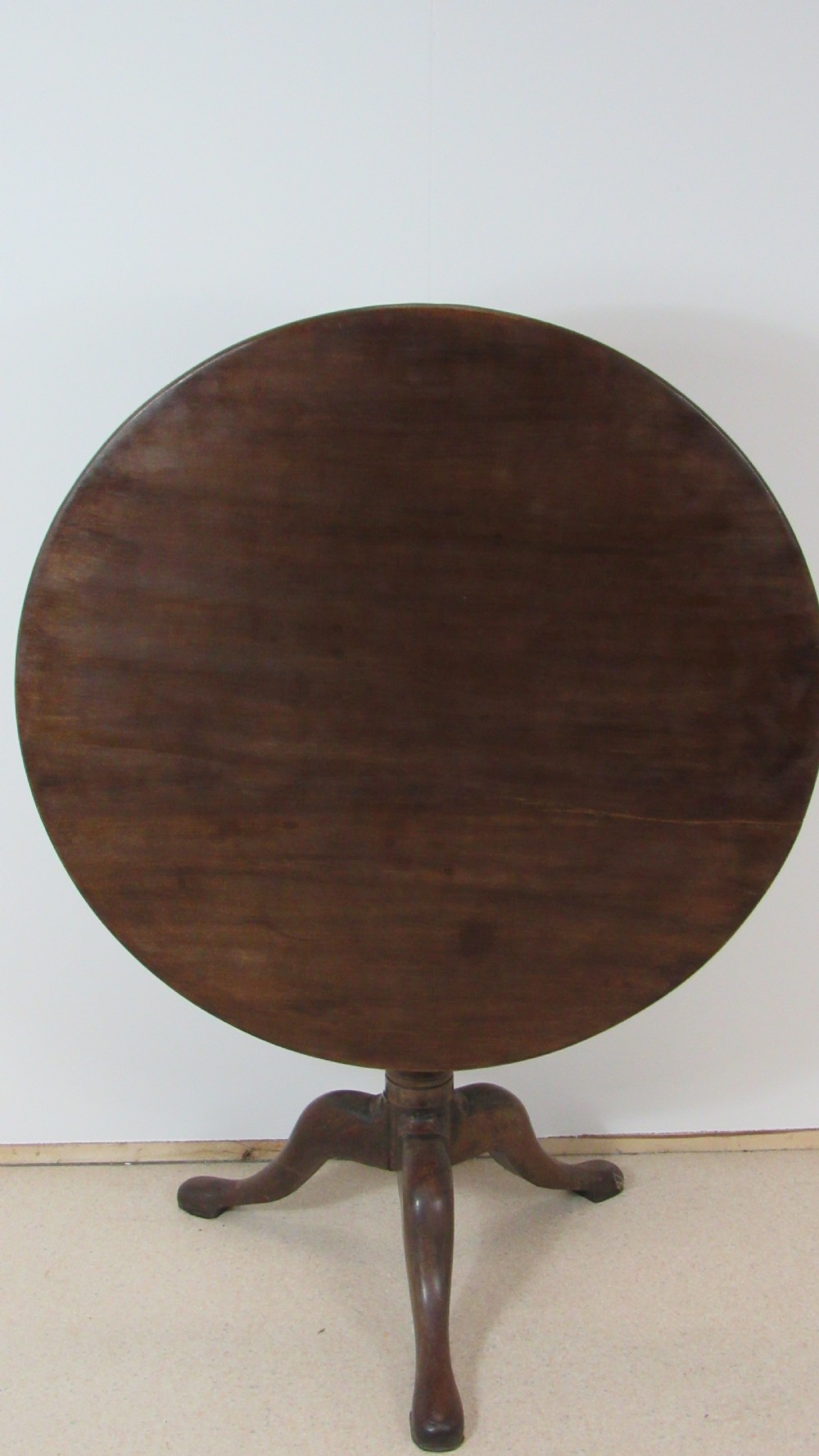 Georgian mahogany snap top table 