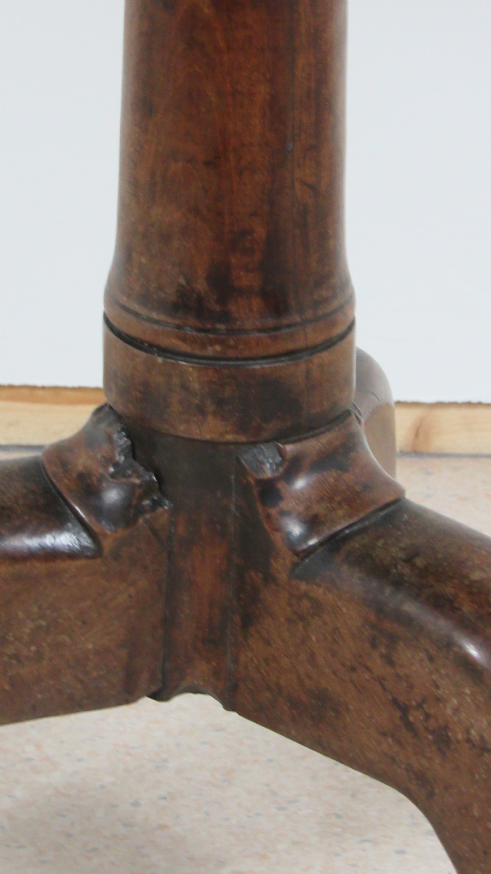 Georgian mahogany snap top table  View XVII