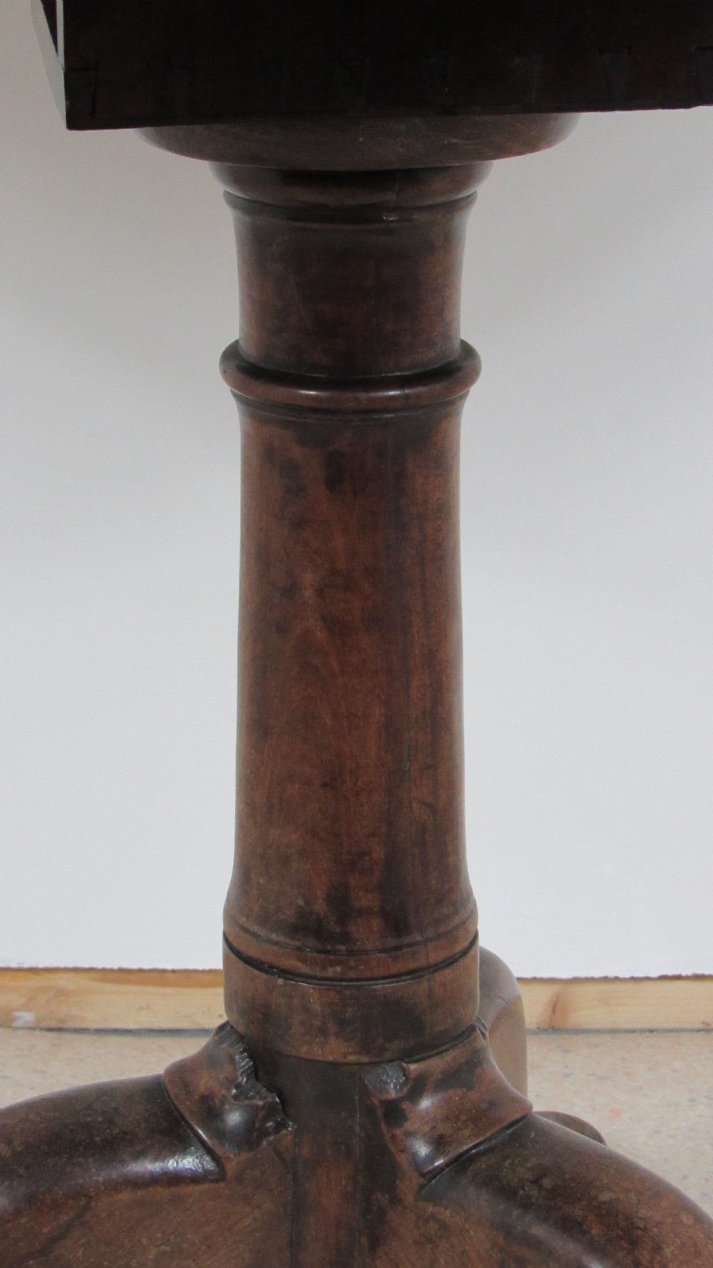 Georgian mahogany snap top table  View XVIII
