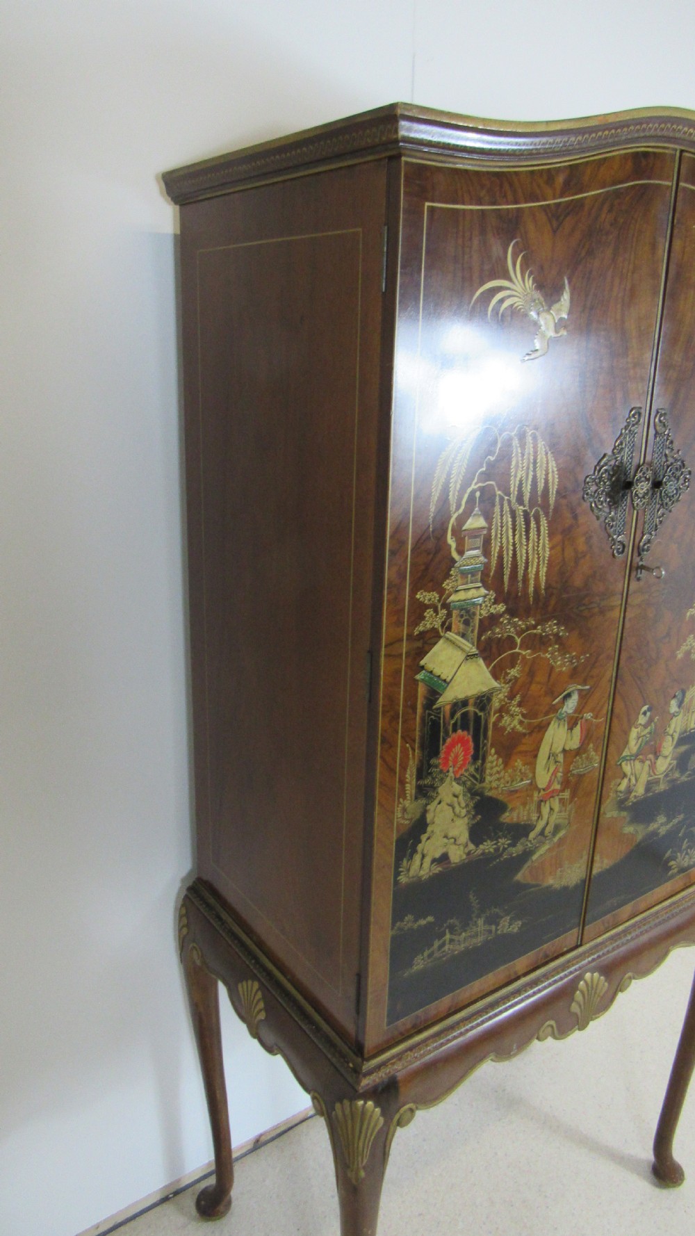 Superb walnut chinoiserie cocktail cabinet View XI