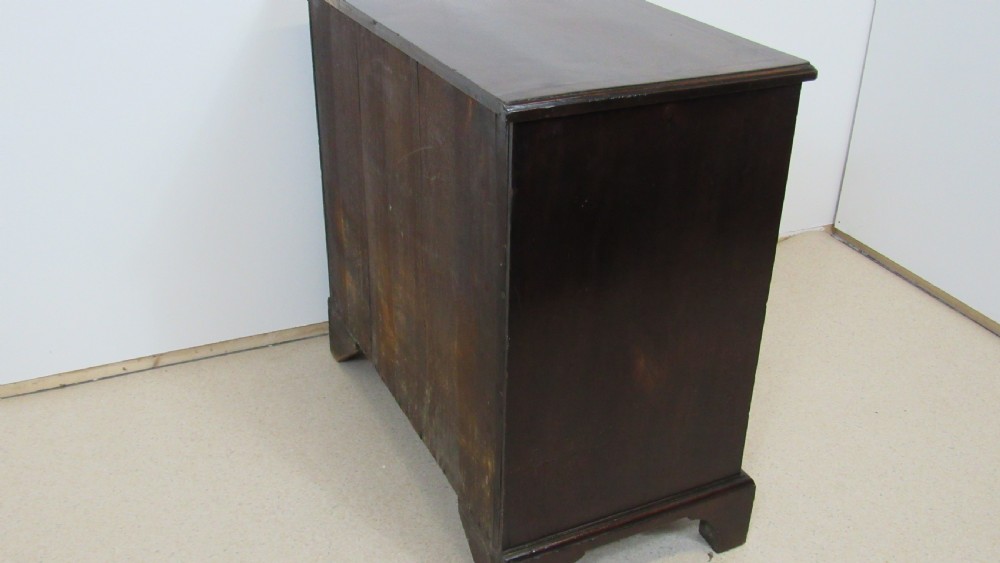 Lovely small georgian chest  View XII
