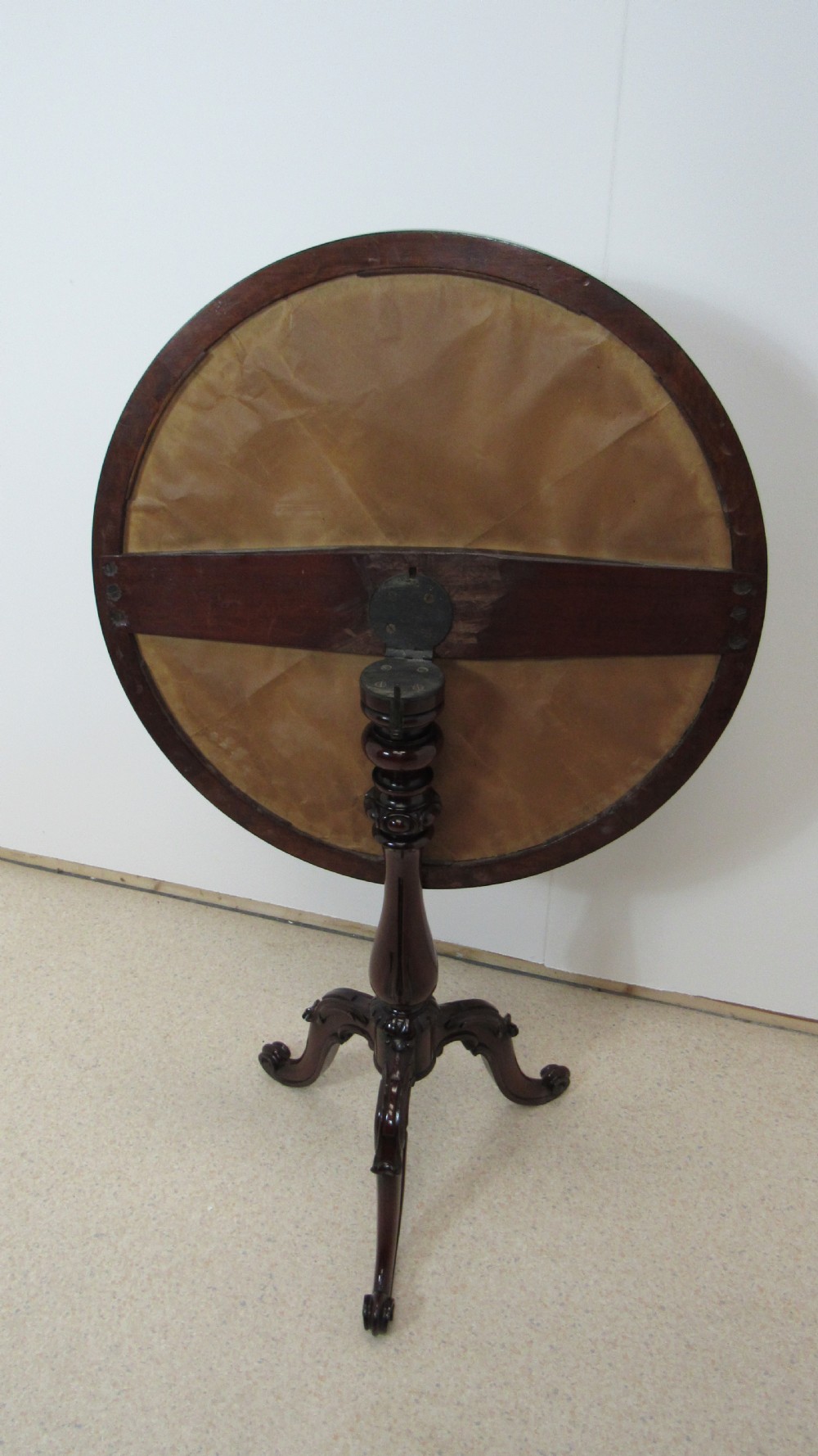 Beautiful victorian wine table  View XI