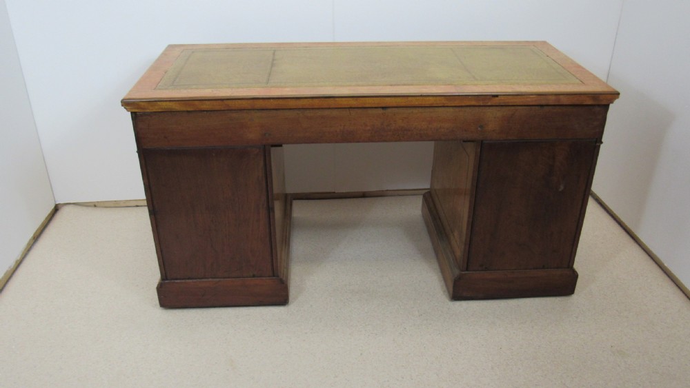 Very nice  satin birch pedestal desk  View VIII