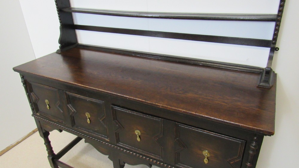 Stylish oak dresser  View VI