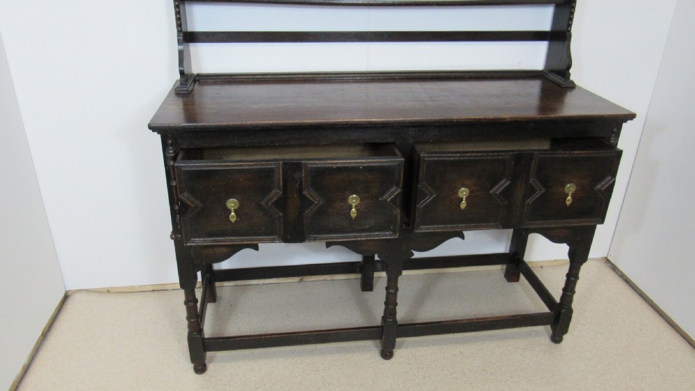 Stylish oak dresser  View XIII