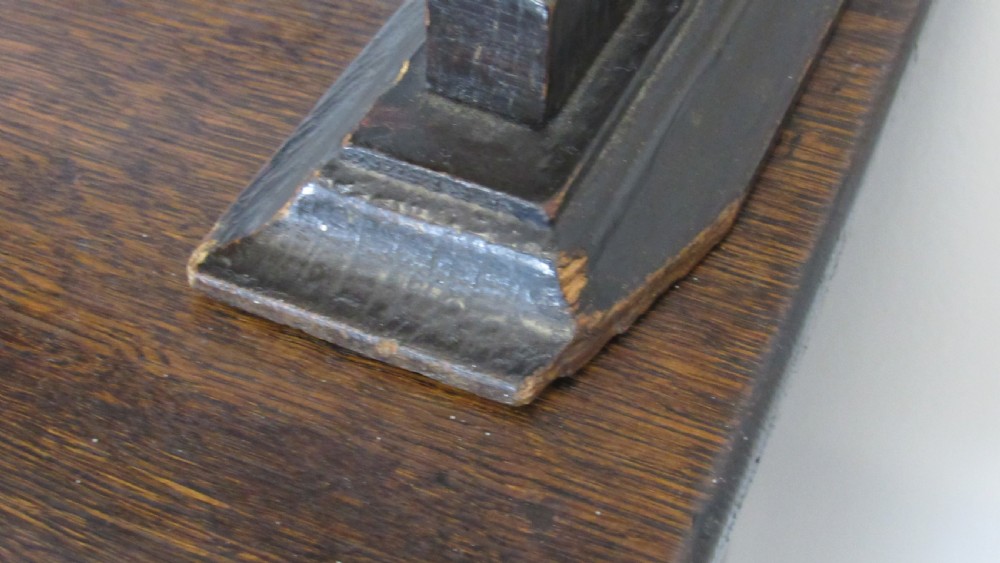 Stylish oak dresser  View XIV