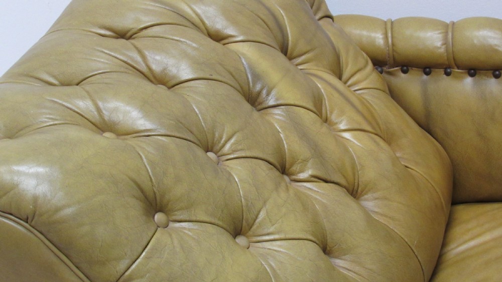 Victorian leather chaise lounge View V