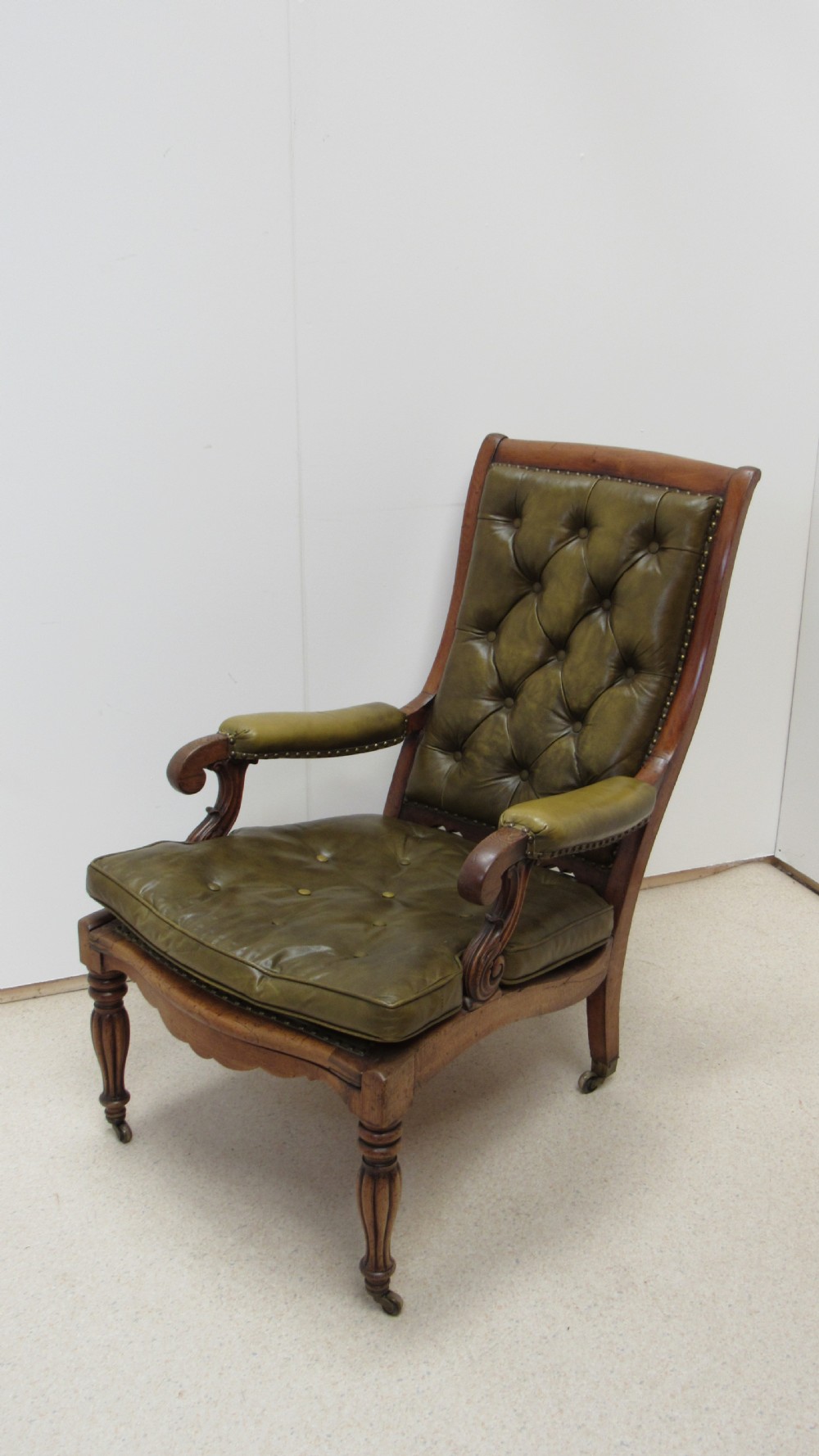Superb oak William IV leather library chair   View II
