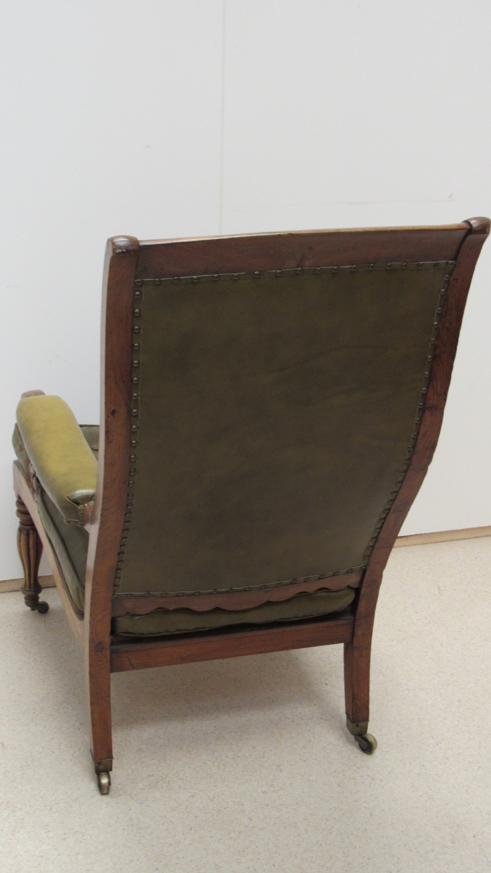Superb oak William IV leather library chair   View XIV