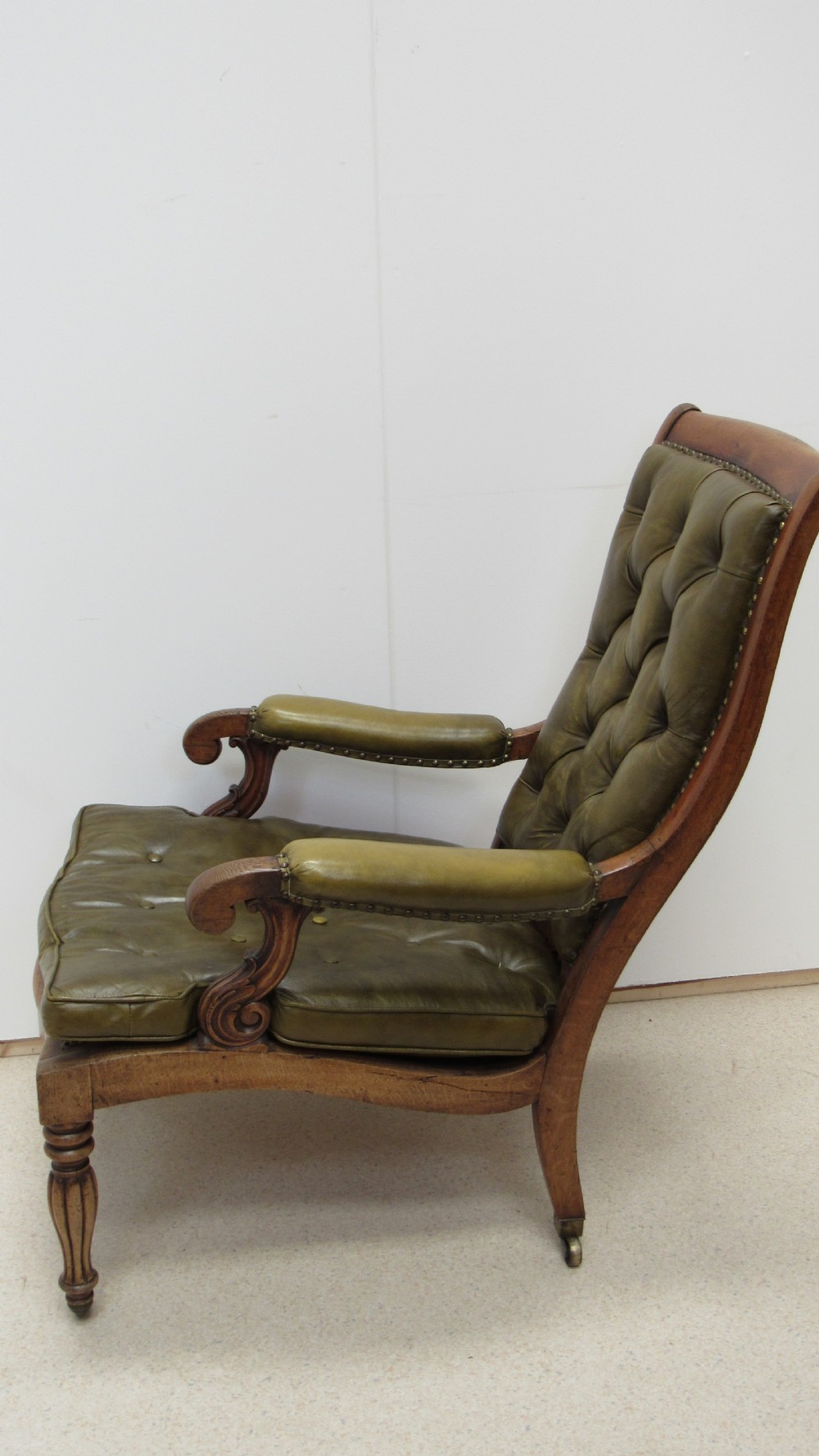 Superb oak William IV leather library chair   View XV