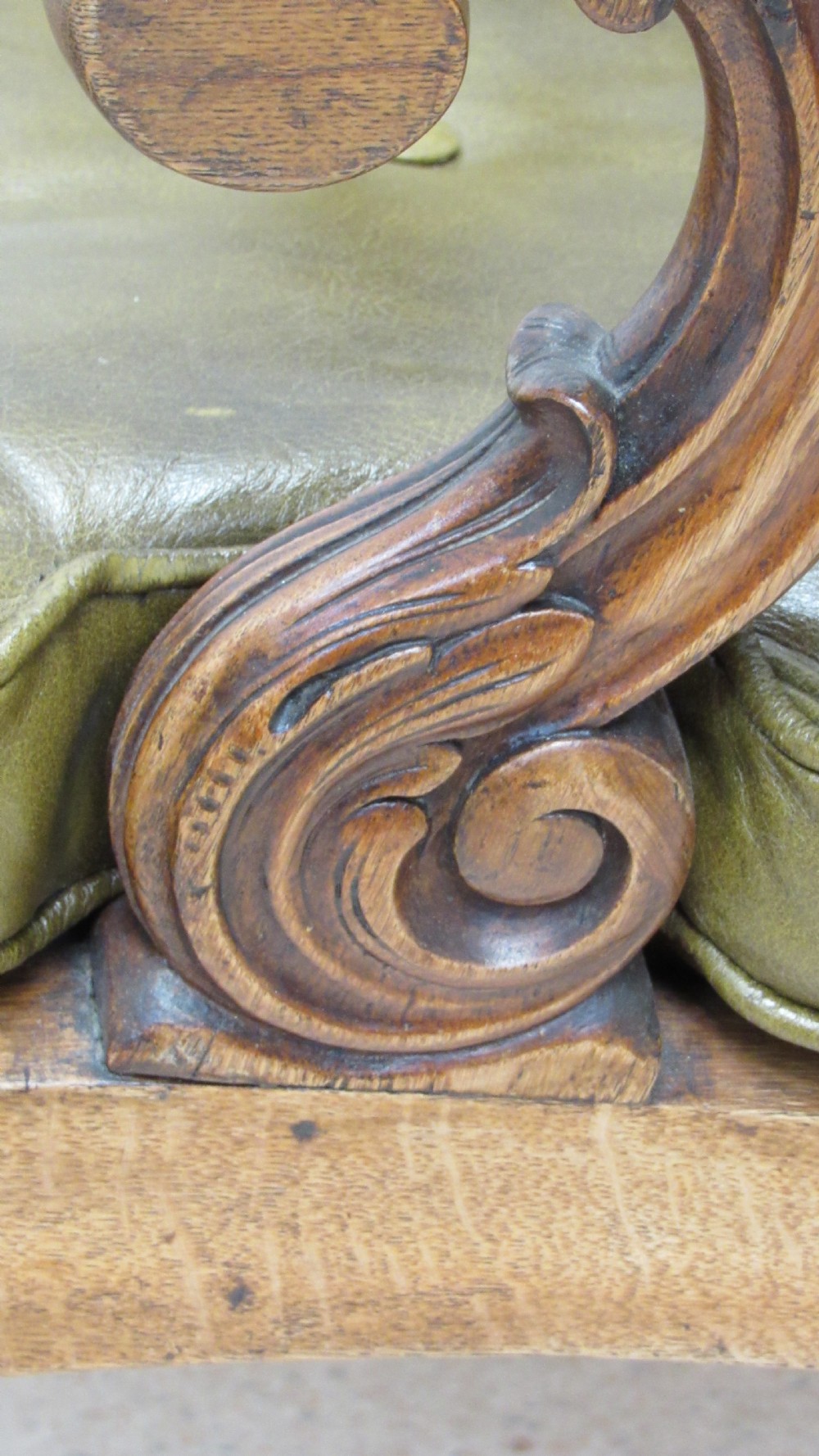 Superb oak William IV leather library chair   View XVI
