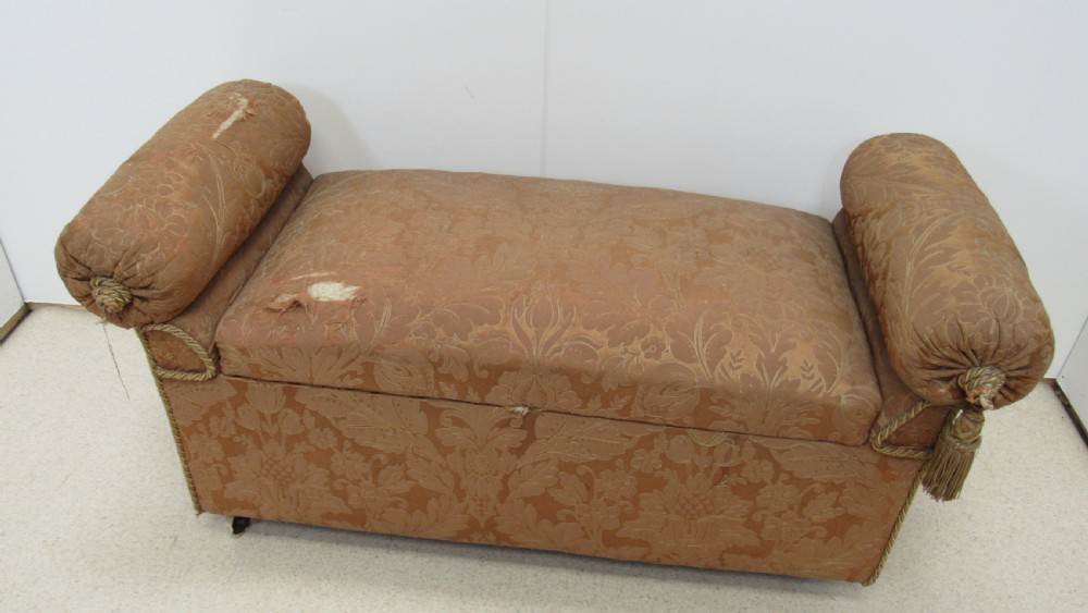 Unusual large ottoman  View IV