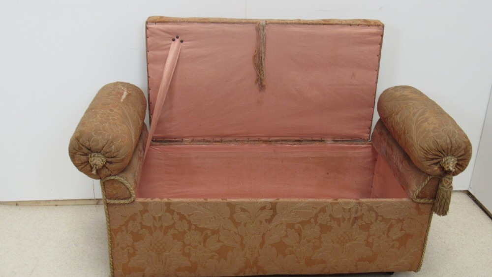 Unusual large ottoman  View V