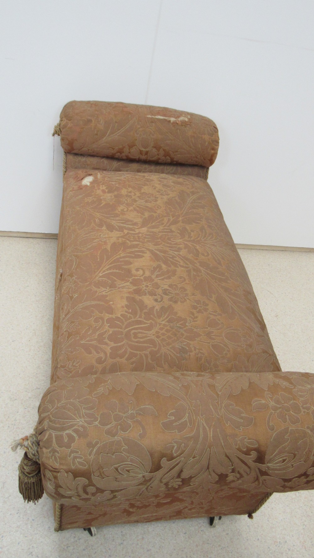 Unusual large ottoman  View IX