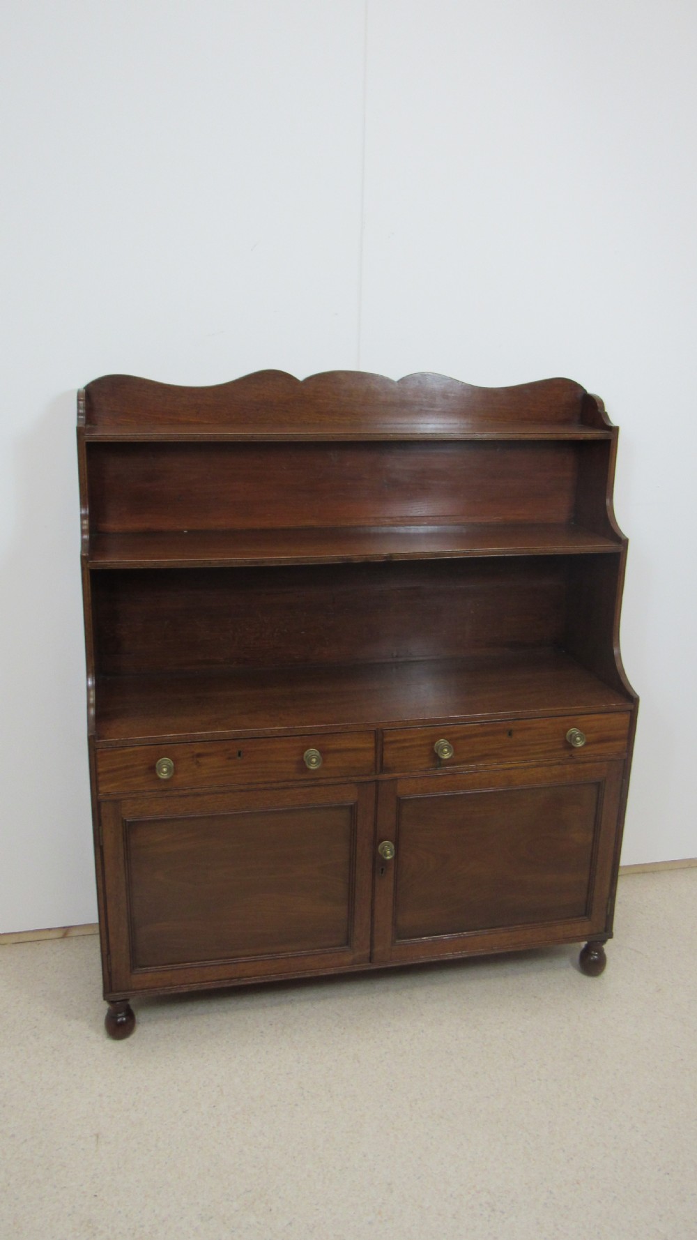 Georgian mahogany waterfall bookcase  View III