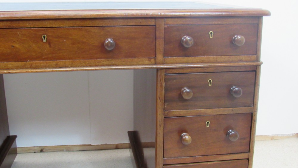 Good victorian mahogany pedestal desk View V