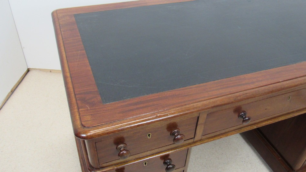 Good victorian mahogany pedestal desk View IX