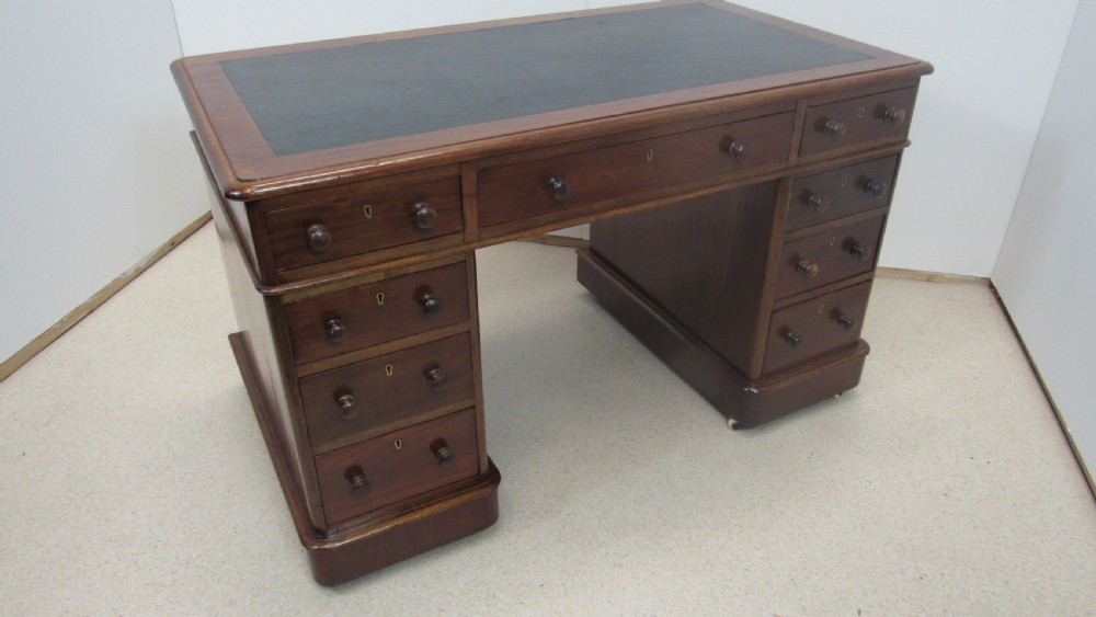Good victorian mahogany pedestal desk View XIV