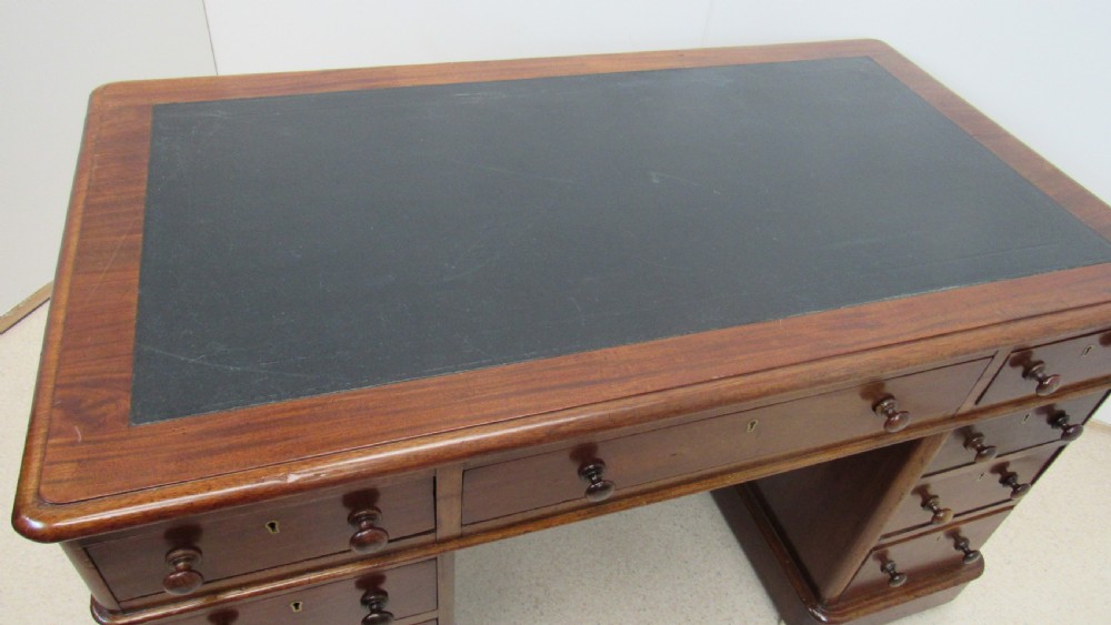 Good victorian mahogany pedestal desk View XVII