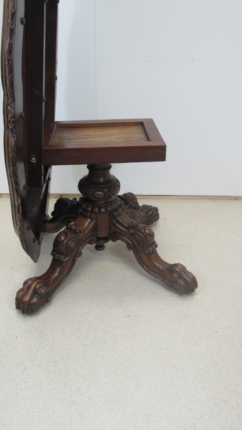Superb walnut Irish centre table  View VII