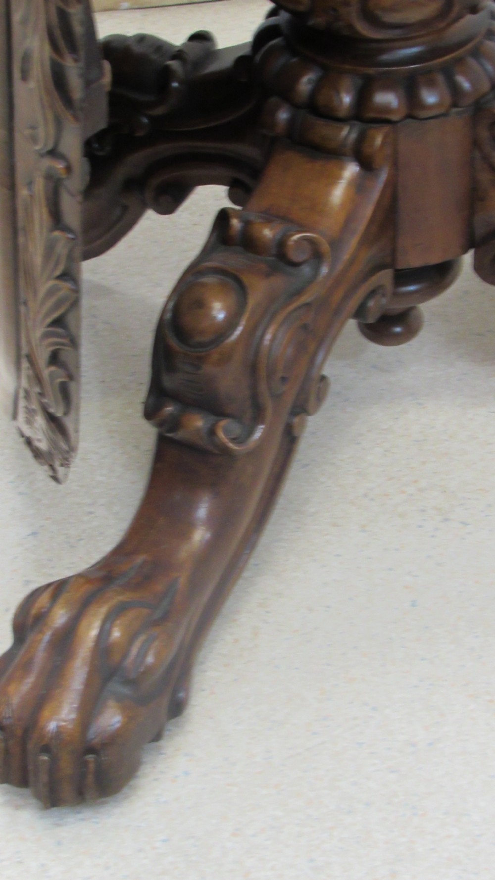 Superb walnut Irish centre table  View IX