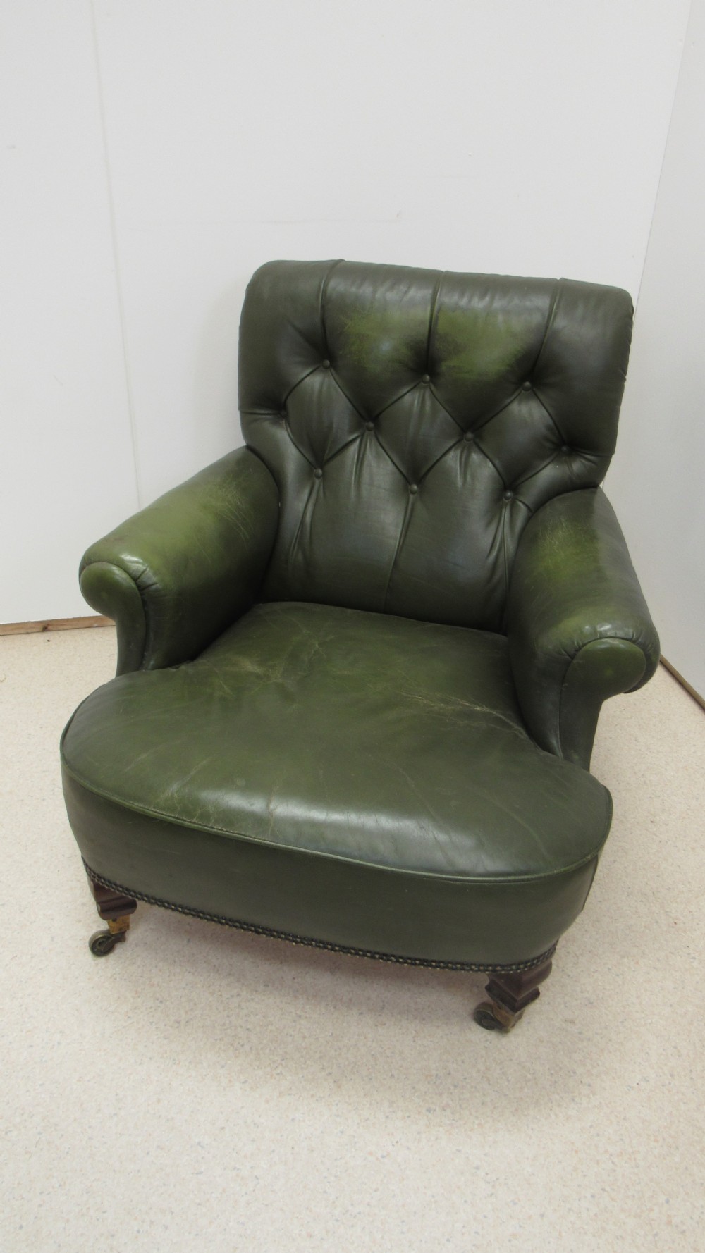 Lovely Victorian leather  club armchair 