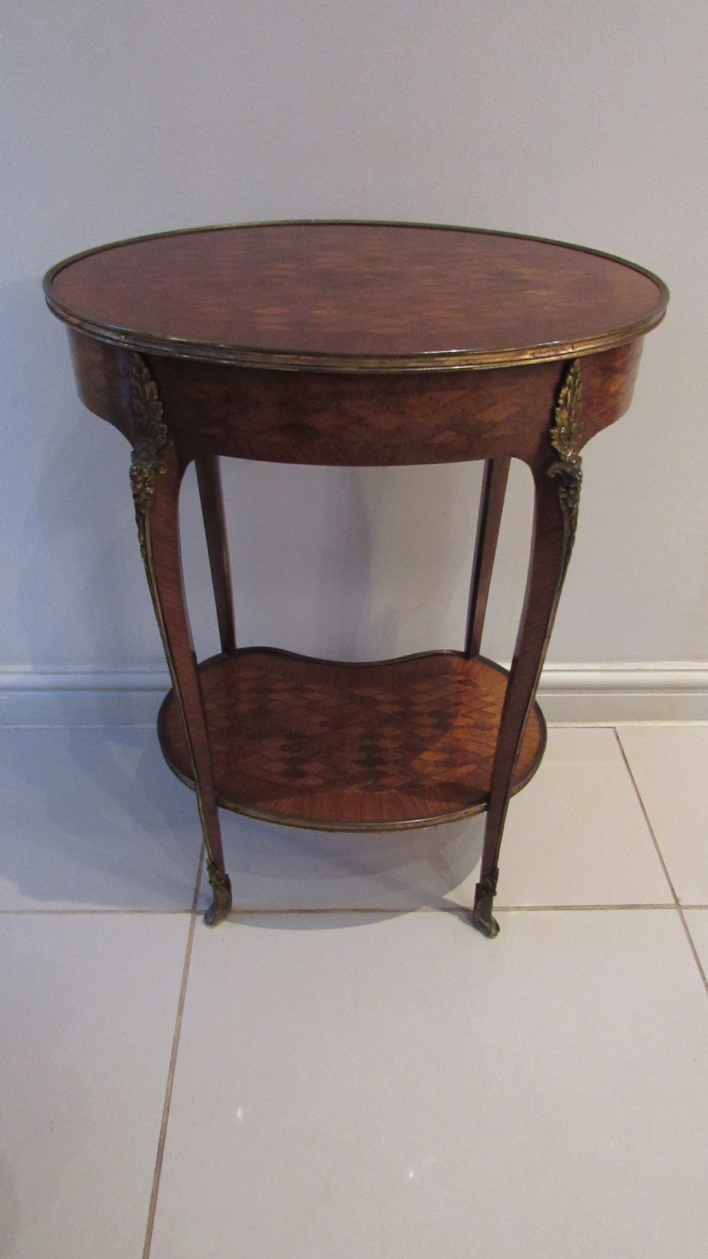 Beautiful lamp table View X