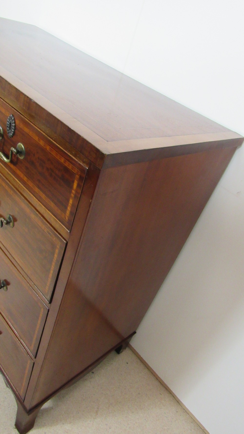 Georgian inlaid chest of drawers  View XI