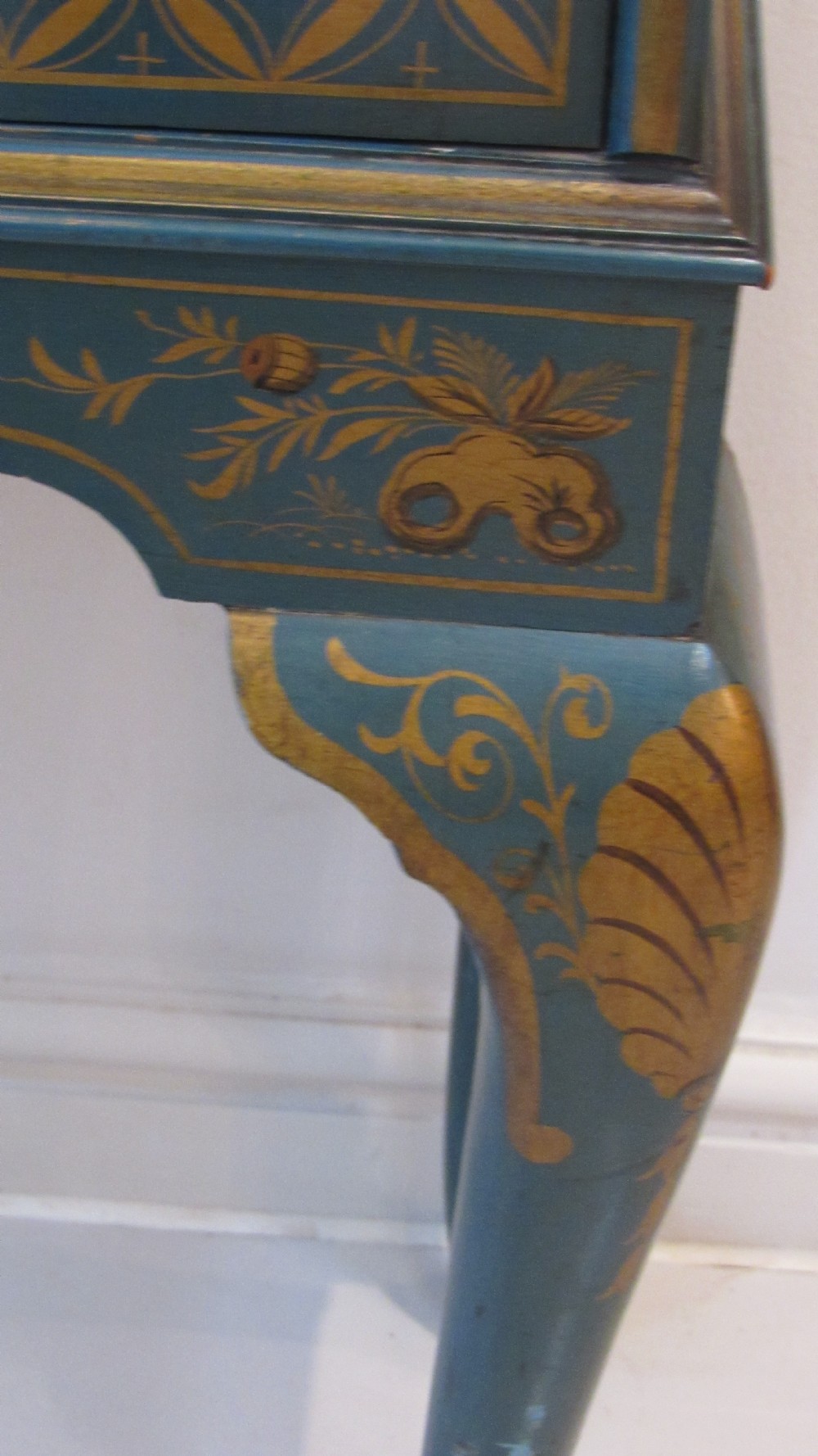 Superb blue Lacquered cocktail cabinet View X