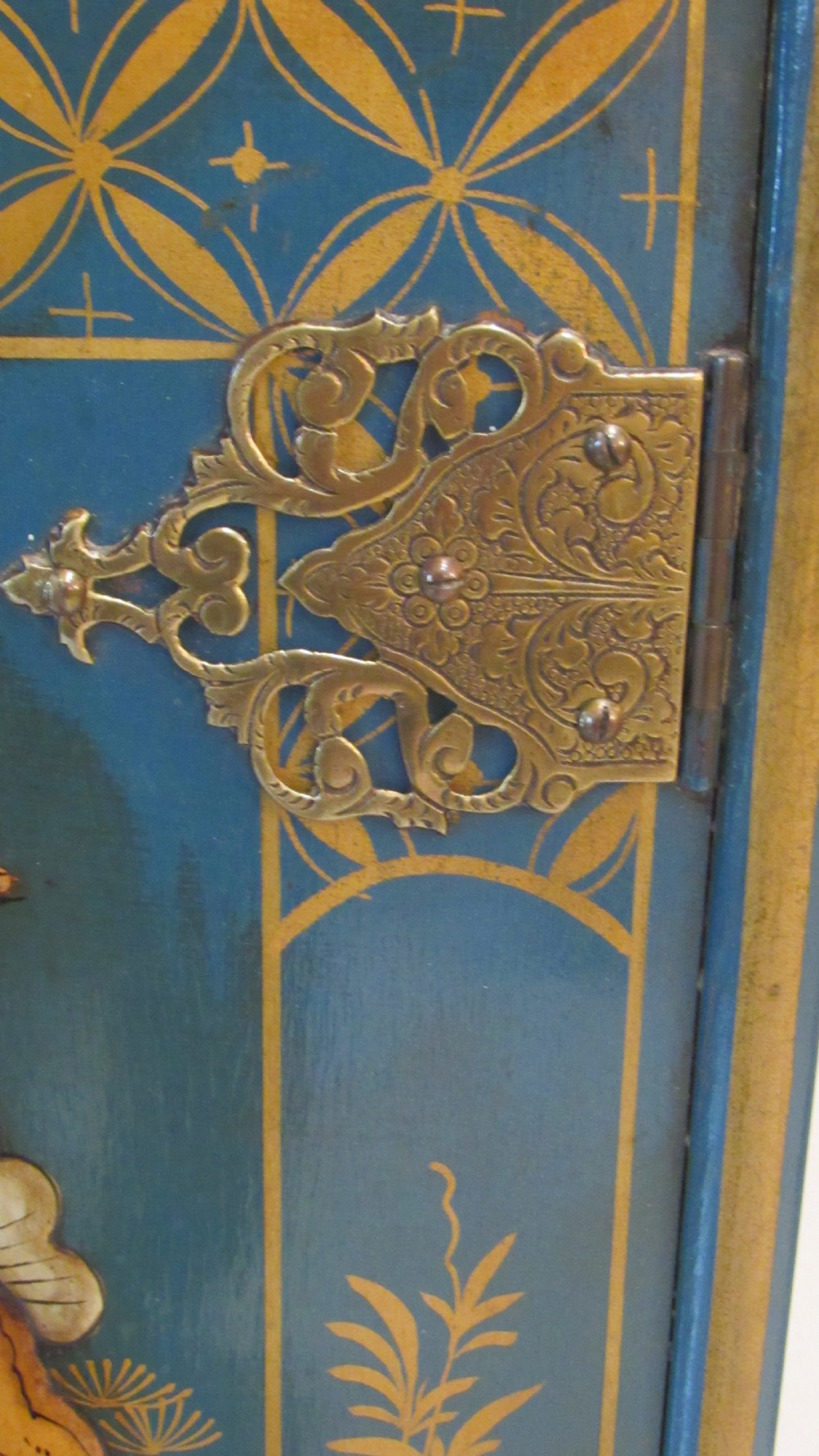 Superb blue Lacquered cocktail cabinet View XVIII