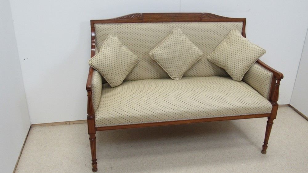 Superb elegant satinwood sofa 