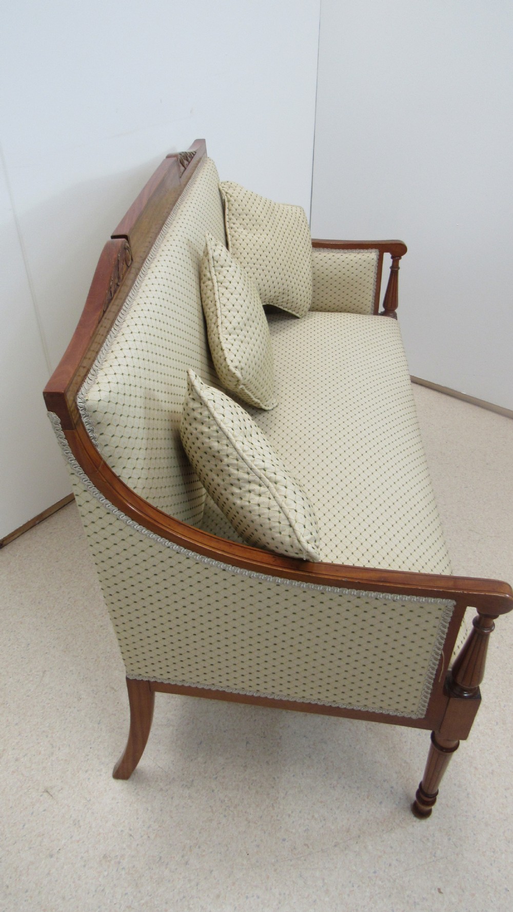 Superb elegant satinwood sofa  View XI