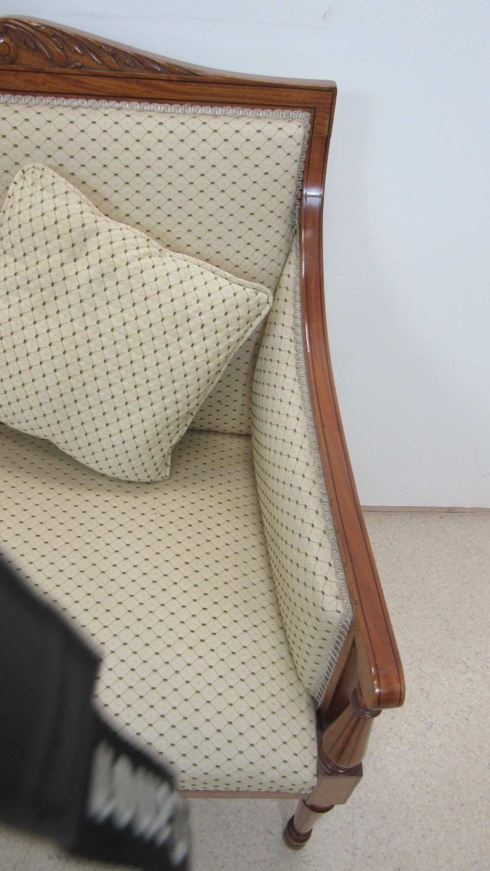 Superb elegant satinwood sofa  View XVI