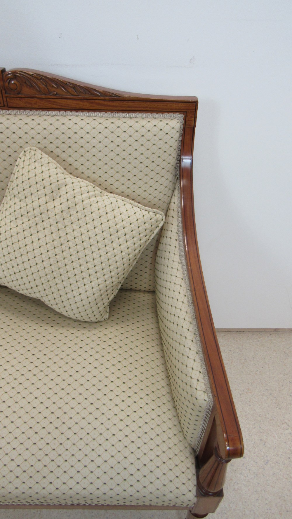 Superb elegant satinwood sofa  View XVII