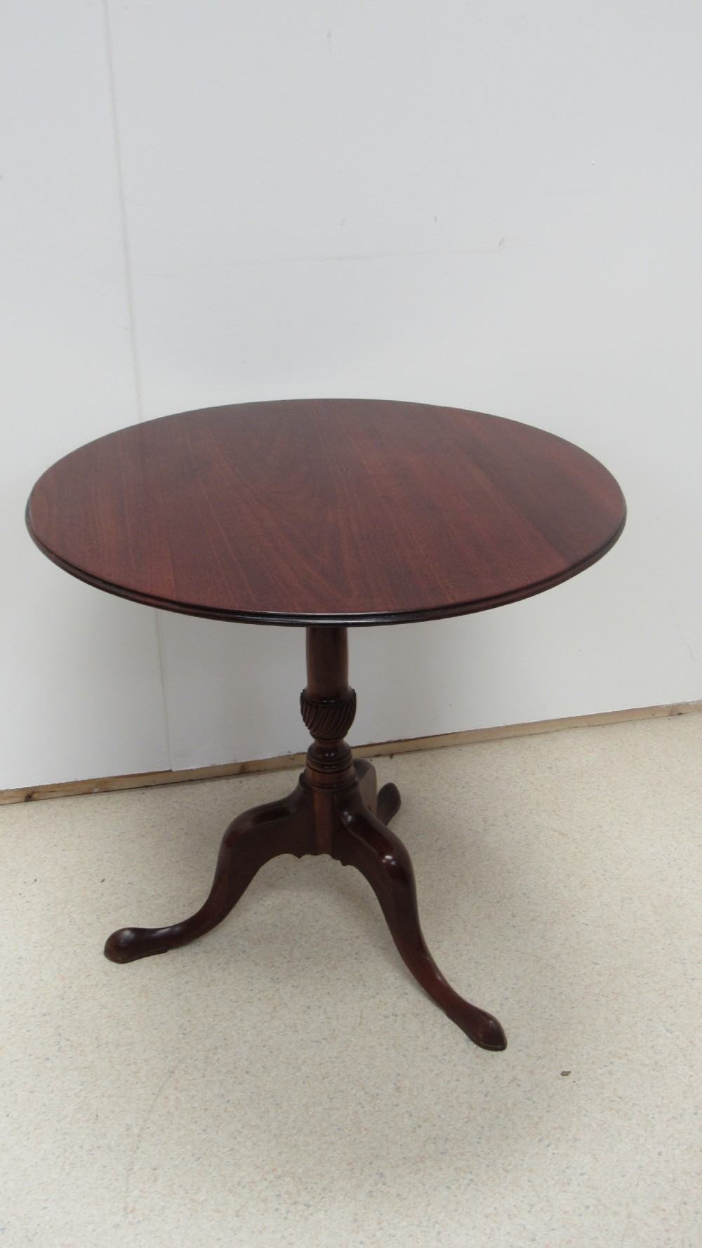 Georgian mahogany tripod table View XII