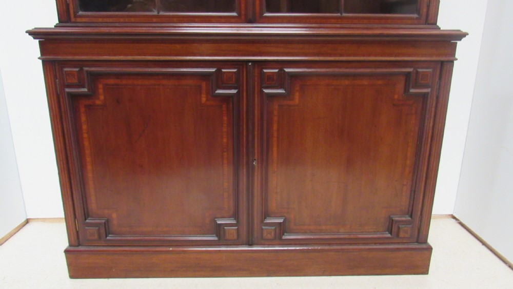 Superb 19thc library bookcase  View III