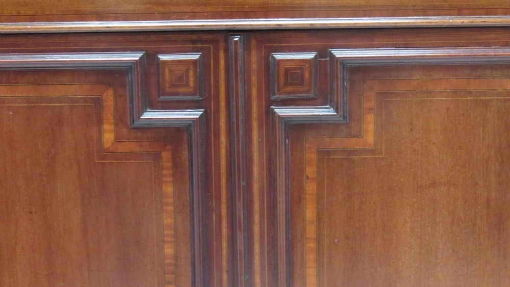 Superb 19thc library bookcase  View IV