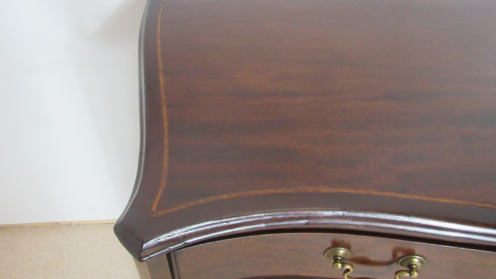 Georgian mahogany serpentine chest of drawers  View V
