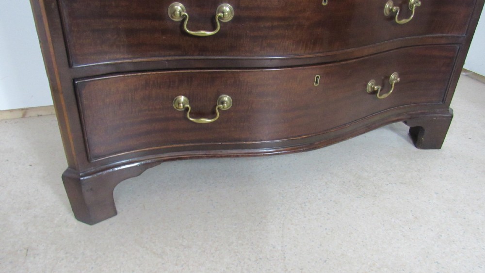 Georgian mahogany serpentine chest of drawers  View XI